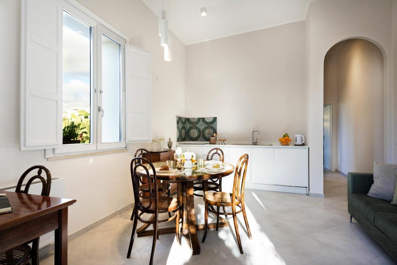 Villa Angelina - Charming Rooms & Apartments Trapani Exteriör bild