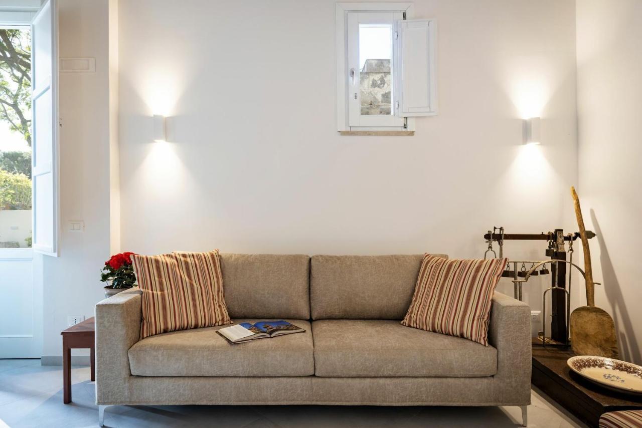 Villa Angelina - Charming Rooms & Apartments Trapani Exteriör bild