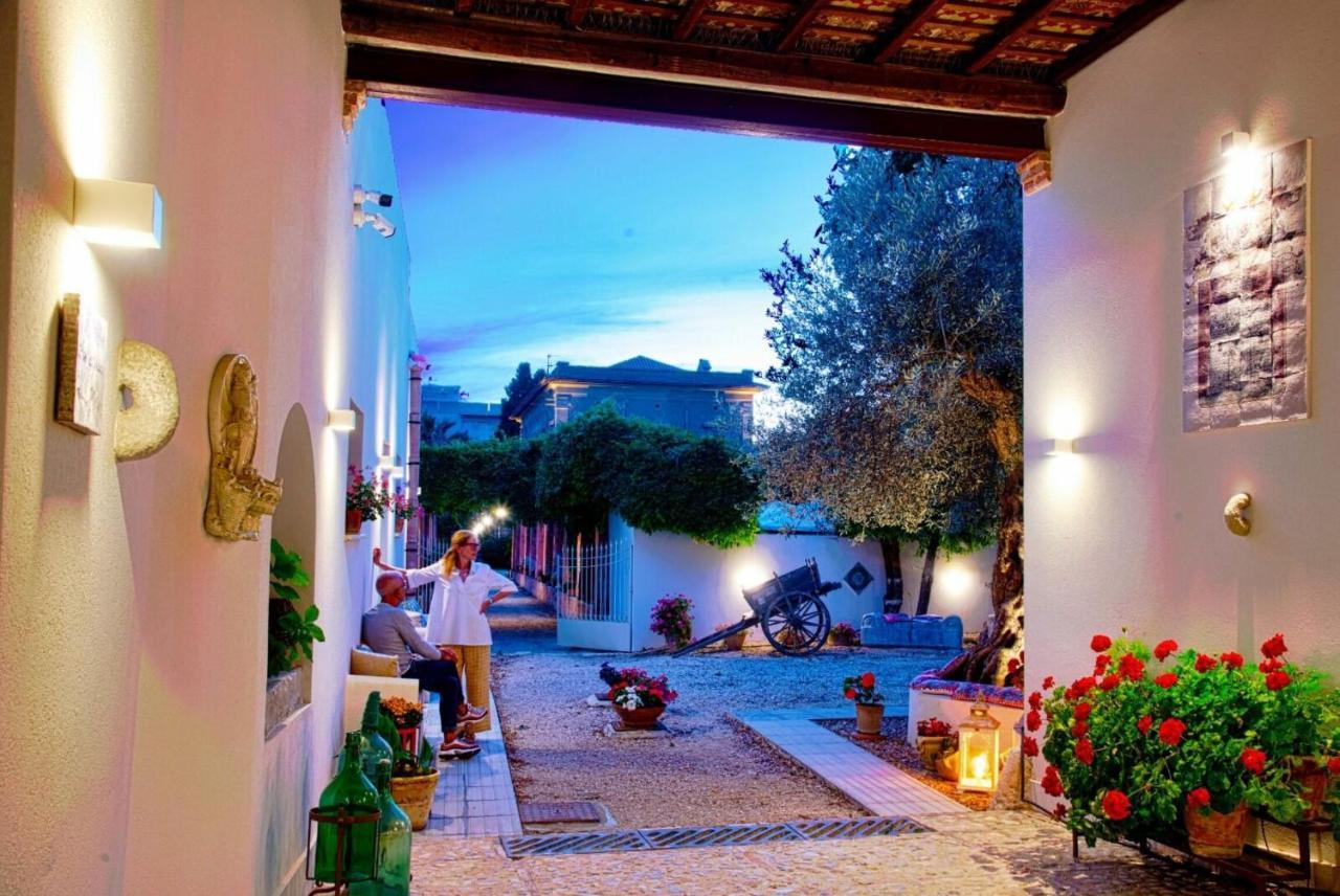 Villa Angelina - Charming Rooms & Apartments Trapani Exteriör bild