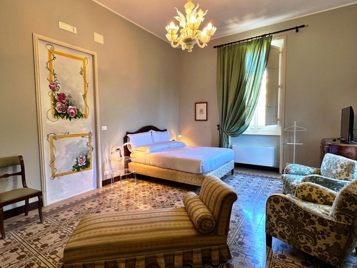 Villa Angelina - Charming Rooms & Apartments Trapani Exteriör bild